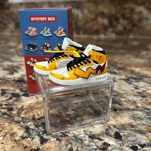 Pair of 3D PVC — Anime inspired - Jordan Minisneakers